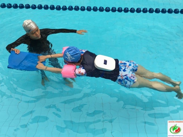 Sài Gòn Swimming cung cấp đa dạng các khóa học bơi ở Quận 5